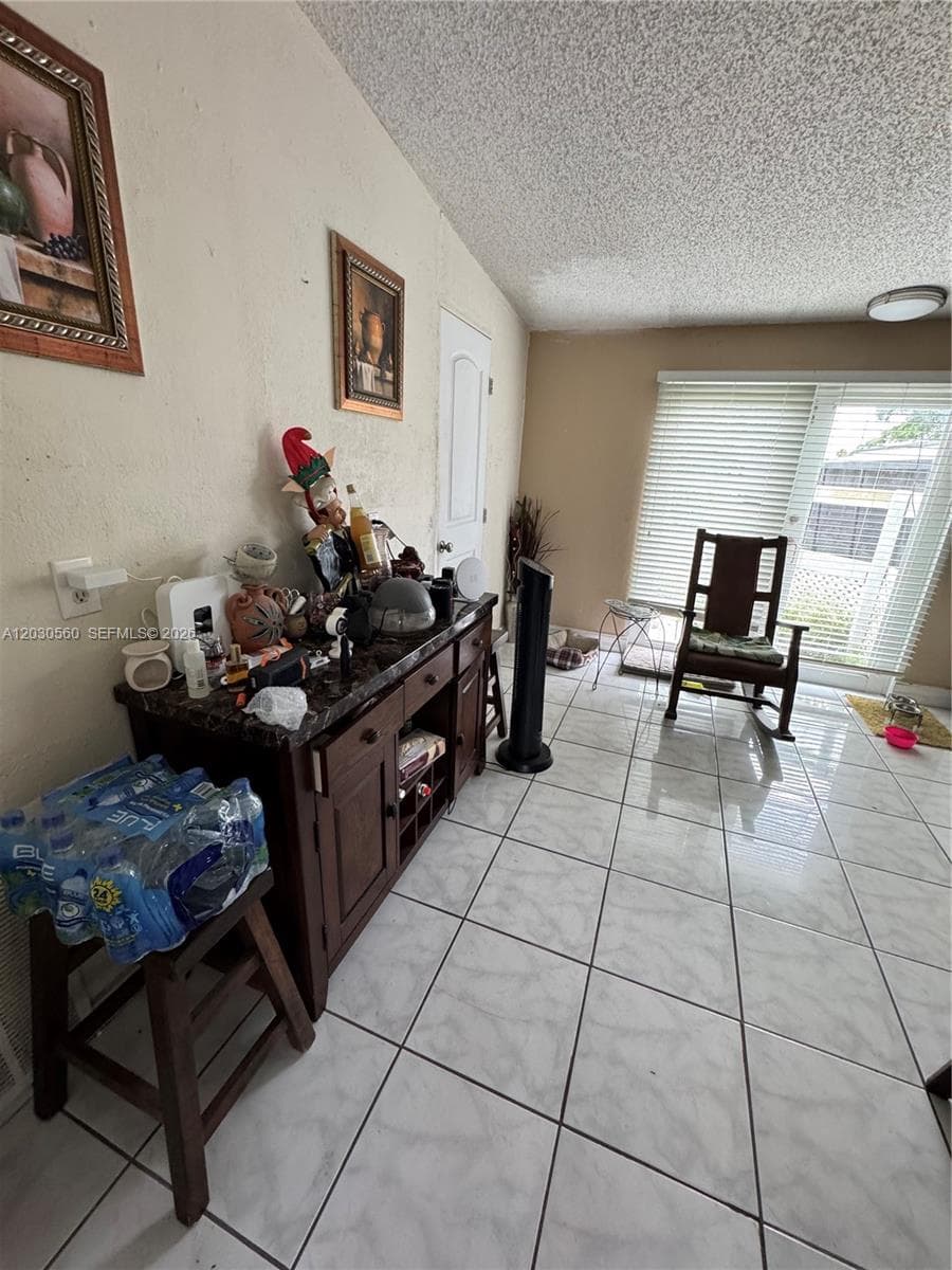 5612 NW 5612 nw 206th Ln, Miami Gardens, FL 33055 photo 4