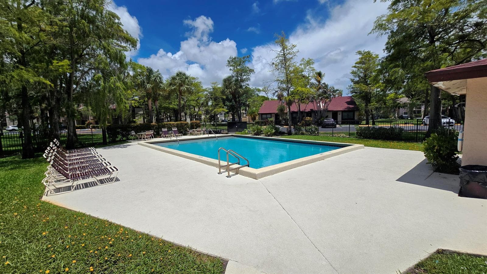 616 NW 47th Street, Deerfield Beach, FL 33064 photo 4