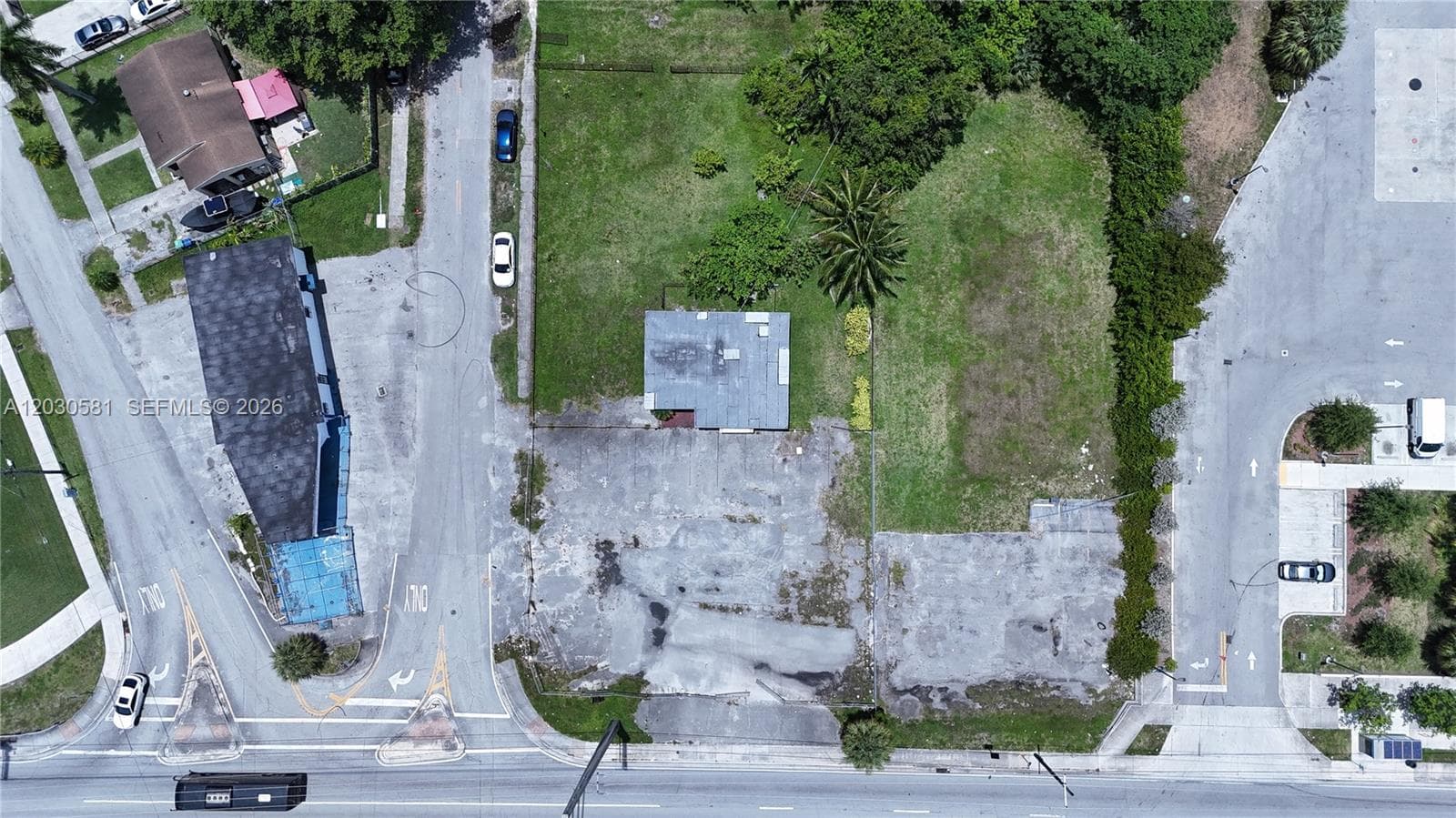 1550 NW 95th St, Miami, FL 33147 photo 3