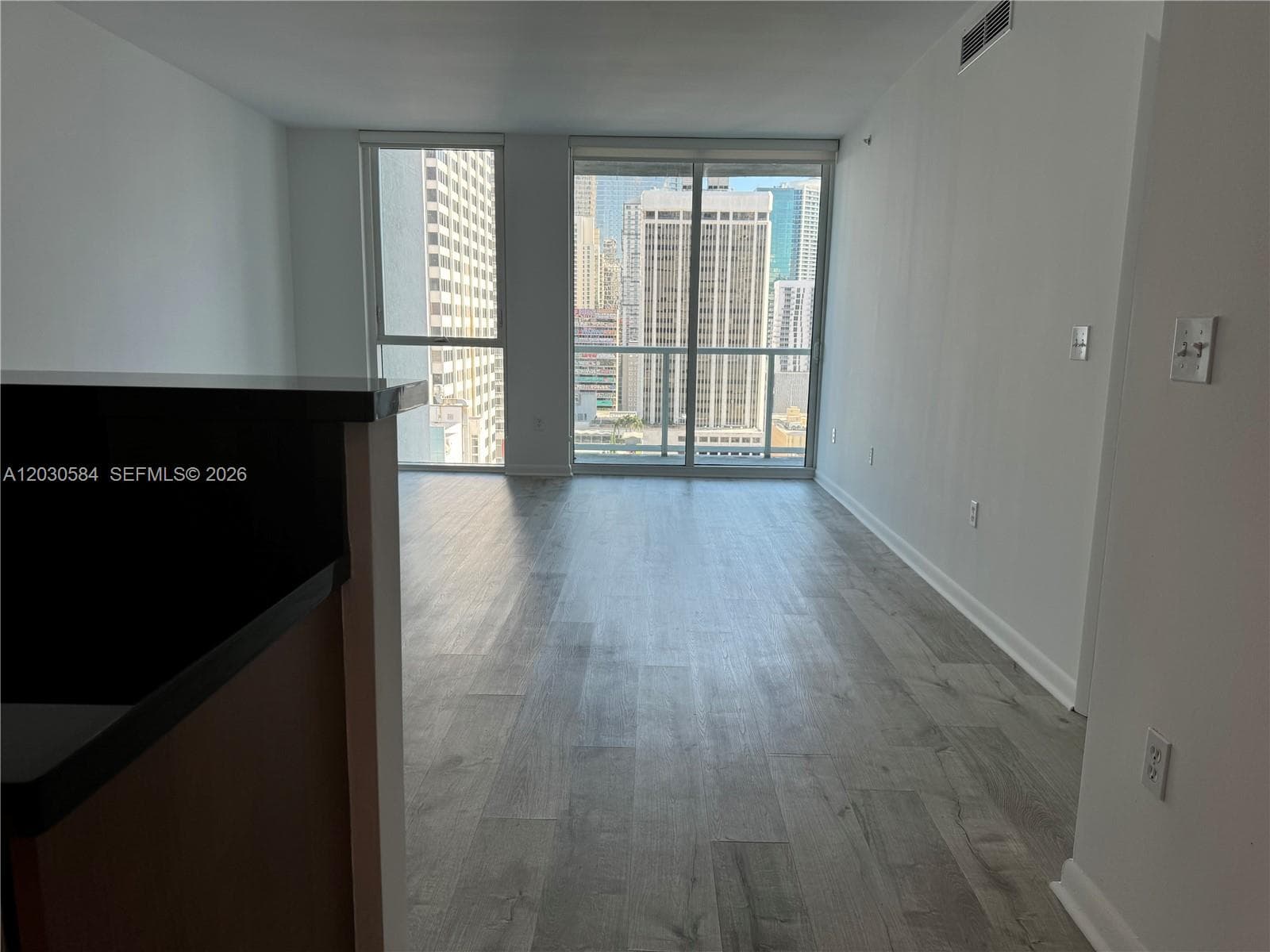 244 Biscayne Blvd # 2105, Miami, FL 33132 photo 4