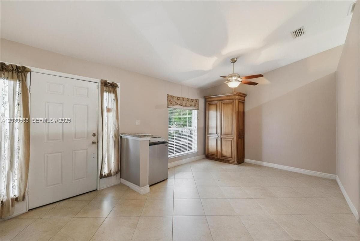 403 SW 28th PL, Cape Coral, FL 33991 photo 5