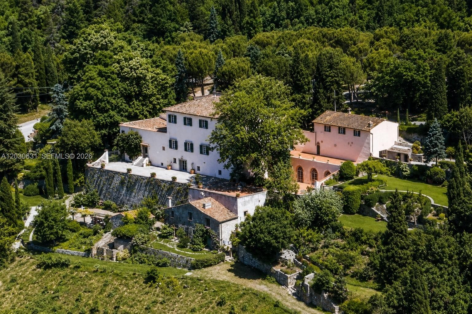 Tuscany Luxury Estate Florence Max Mlekus photo 2