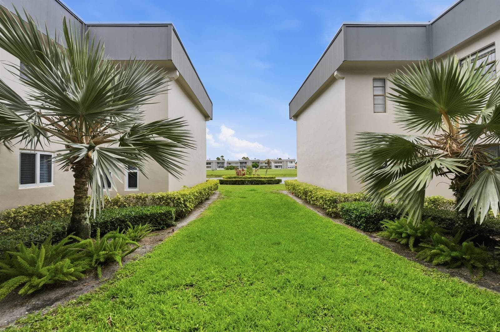 53 Piedmont B, Delray Beach, FL 33484 photo 3