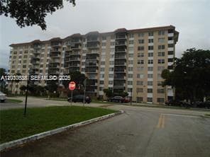 4174 Inverrary Dr # 911, Lauderhill, FL 33319 photo 2
