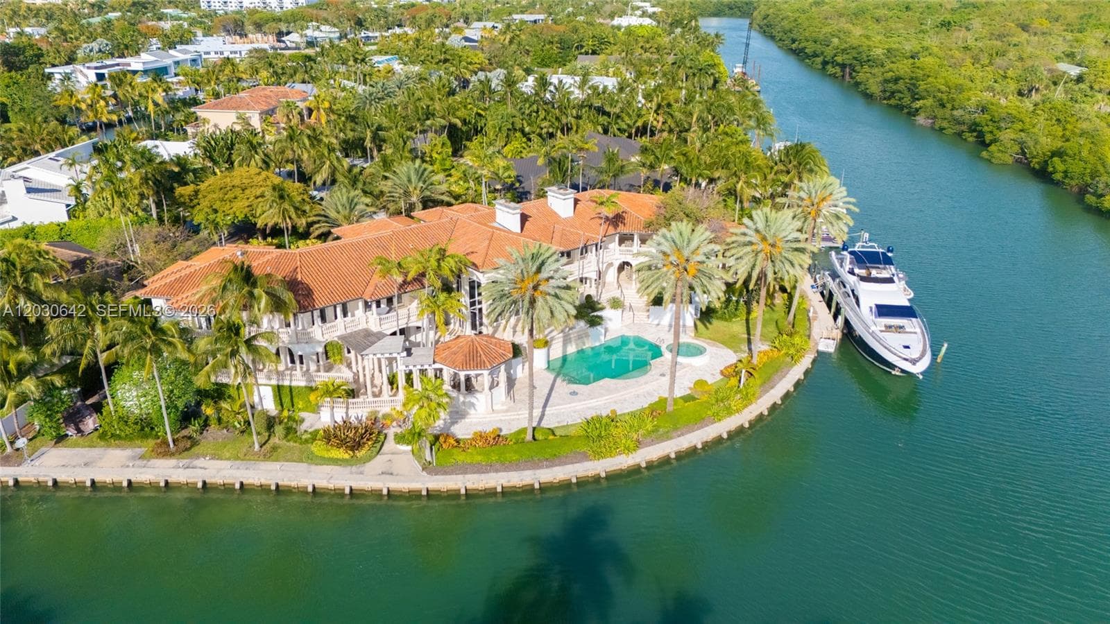 260 Cape Florida Dr, Key Biscayne, FL 33149 photo 4