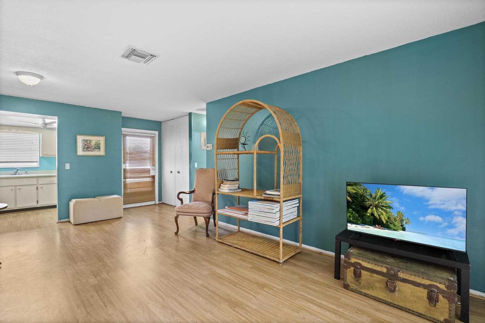 2885 W Ashley Dr Drive W # B, West Palm Beach, FL 33415 photo 4