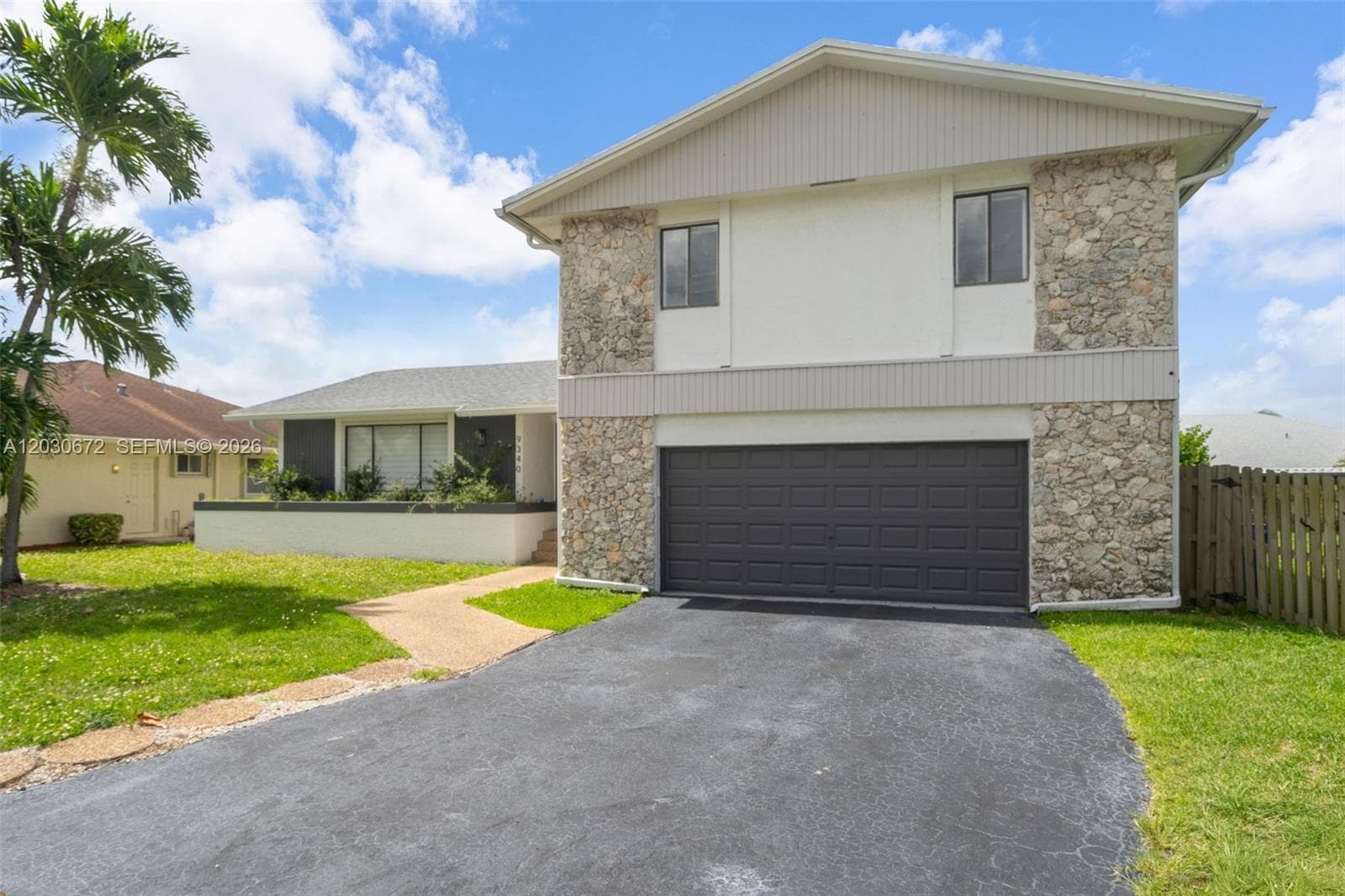 9340 NW 32nd St, Sunrise, FL 33351 photo 2