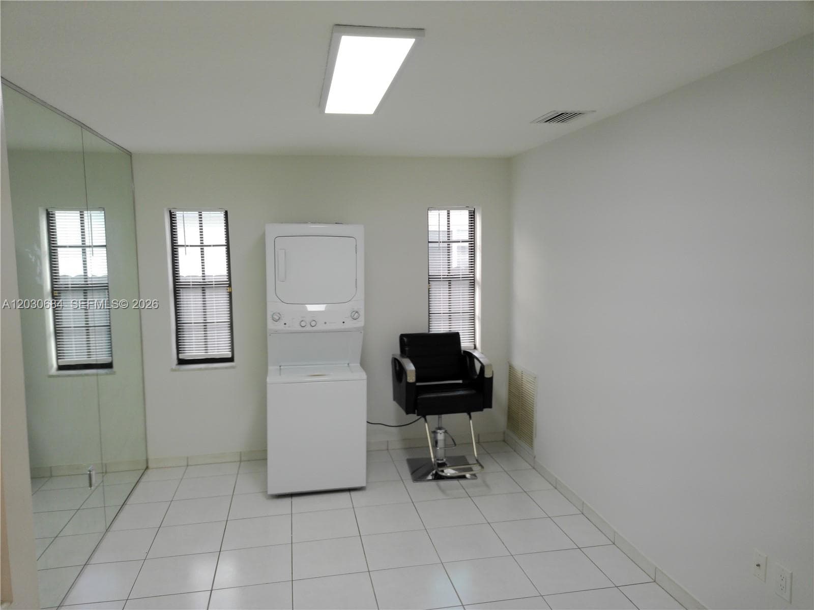 10812 SW 33rd St, Miami, FL 33165 photo 2