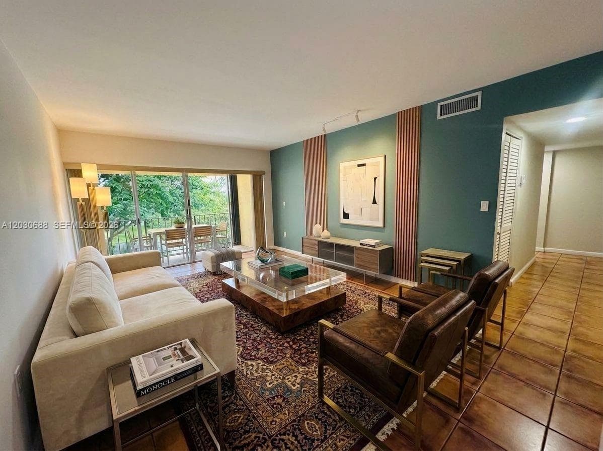 8775 Park Blvd # 309, Miami, FL 33172 photo 3