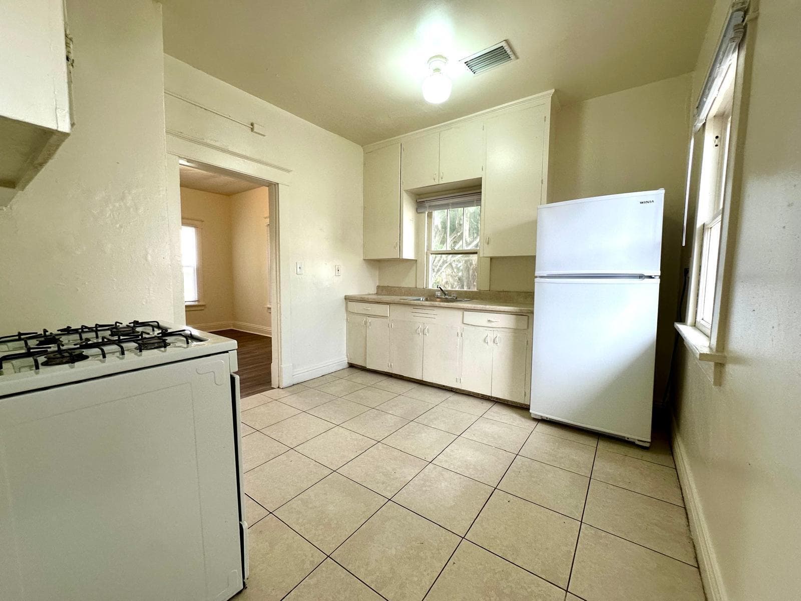 523 Valley Forge Road, West Palm Beach, FL 33405 photo 3