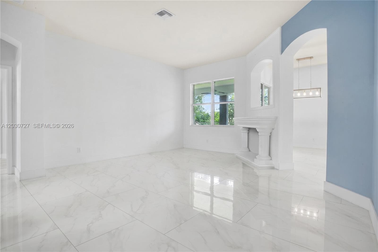 19548 S Whitewater Ave, Weston, FL 33332 photo 3