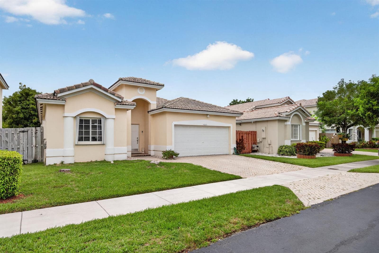 14215 SW 156th Avenue N, Miami, FL 33196 photo 2