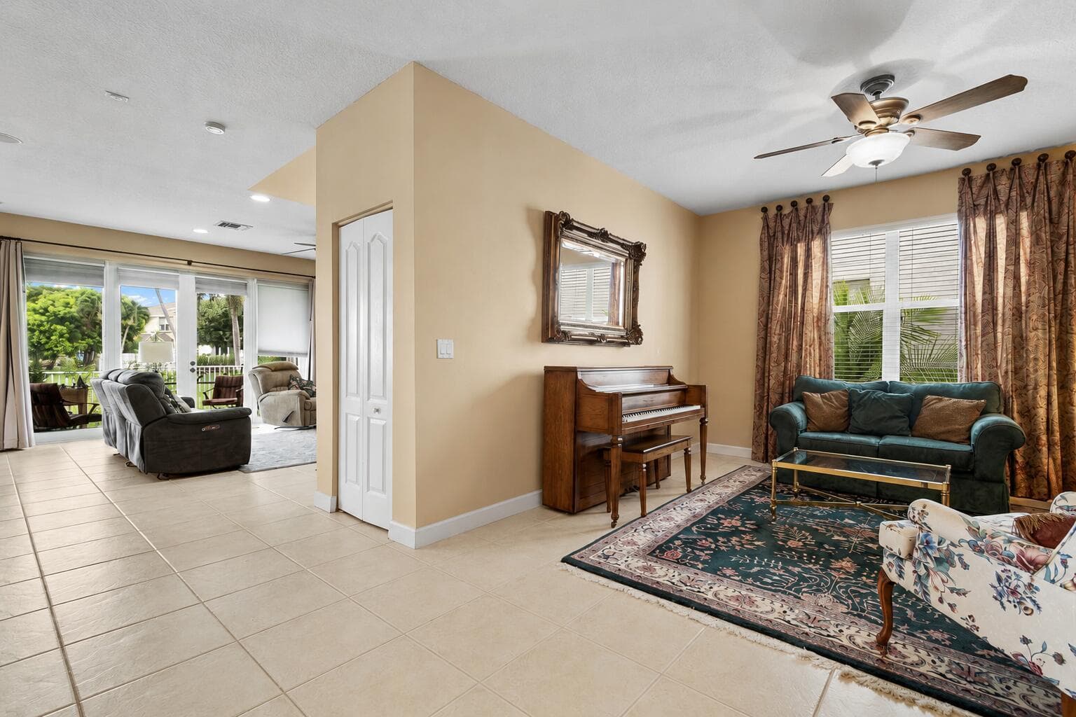 135 Hamilton Terrace, West Palm Beach, FL 33414 photo 4
