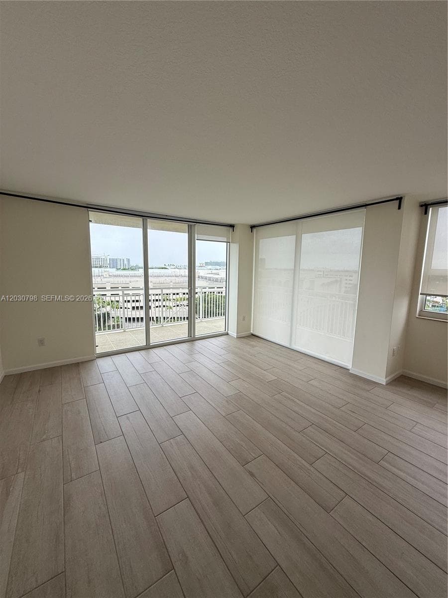 19501 W Country Club Dr # 809, Aventura, FL 33180 photo 4