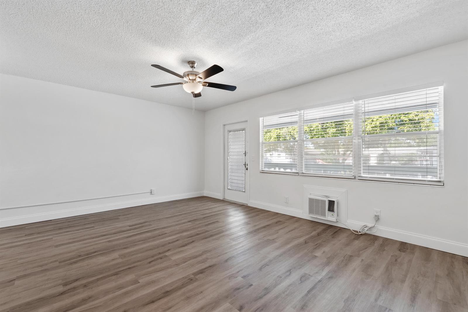 142 Ventnor Drive # I, Deerfield Beach, FL 33442 photo 2