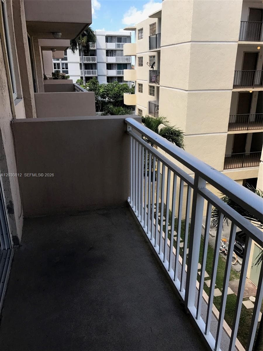 1665 Bay Rd # 416, Miami Beach, FL 33139 photo 4