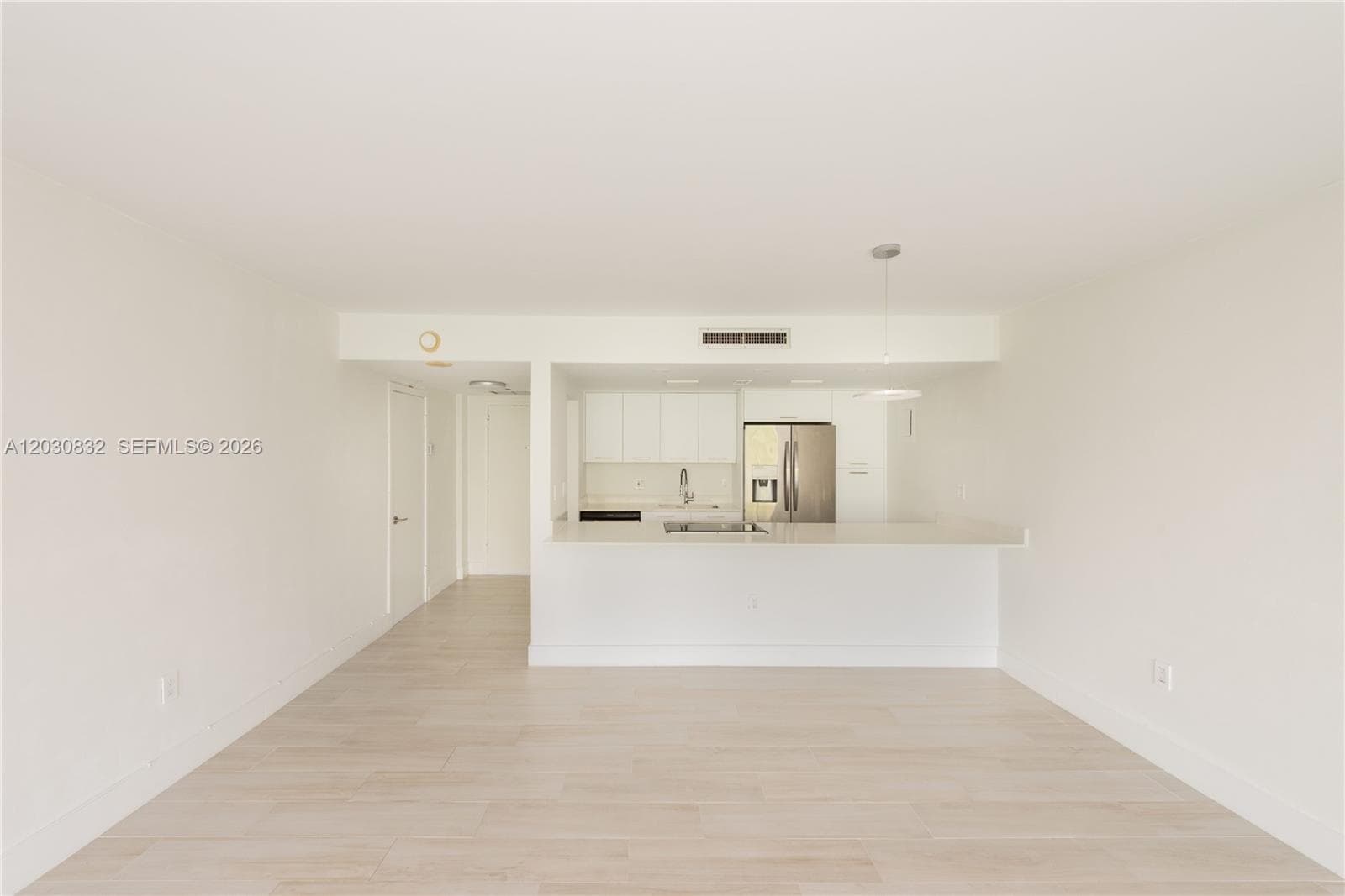 155 Ocean Lane Dr # 403, Key Biscayne, FL 33149 photo 3