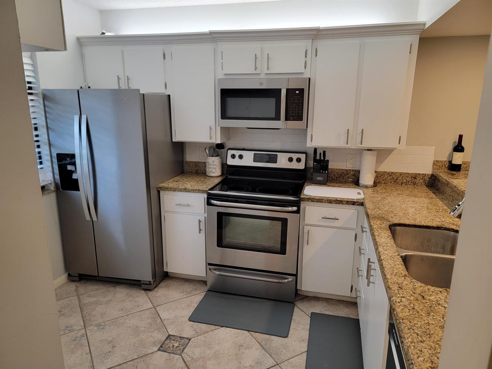 3540 Whitehall Drive # 106, West Palm Beach, FL 33401 photo 2