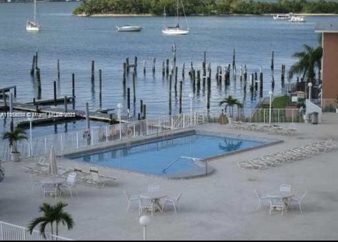 7904 West Drive # 516, North Bay Village, FL 33141 photo 3