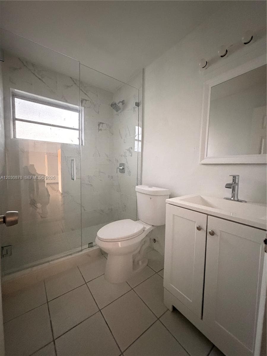 7250 SW 94th Pl # B8, Miami, FL 33173 photo 3