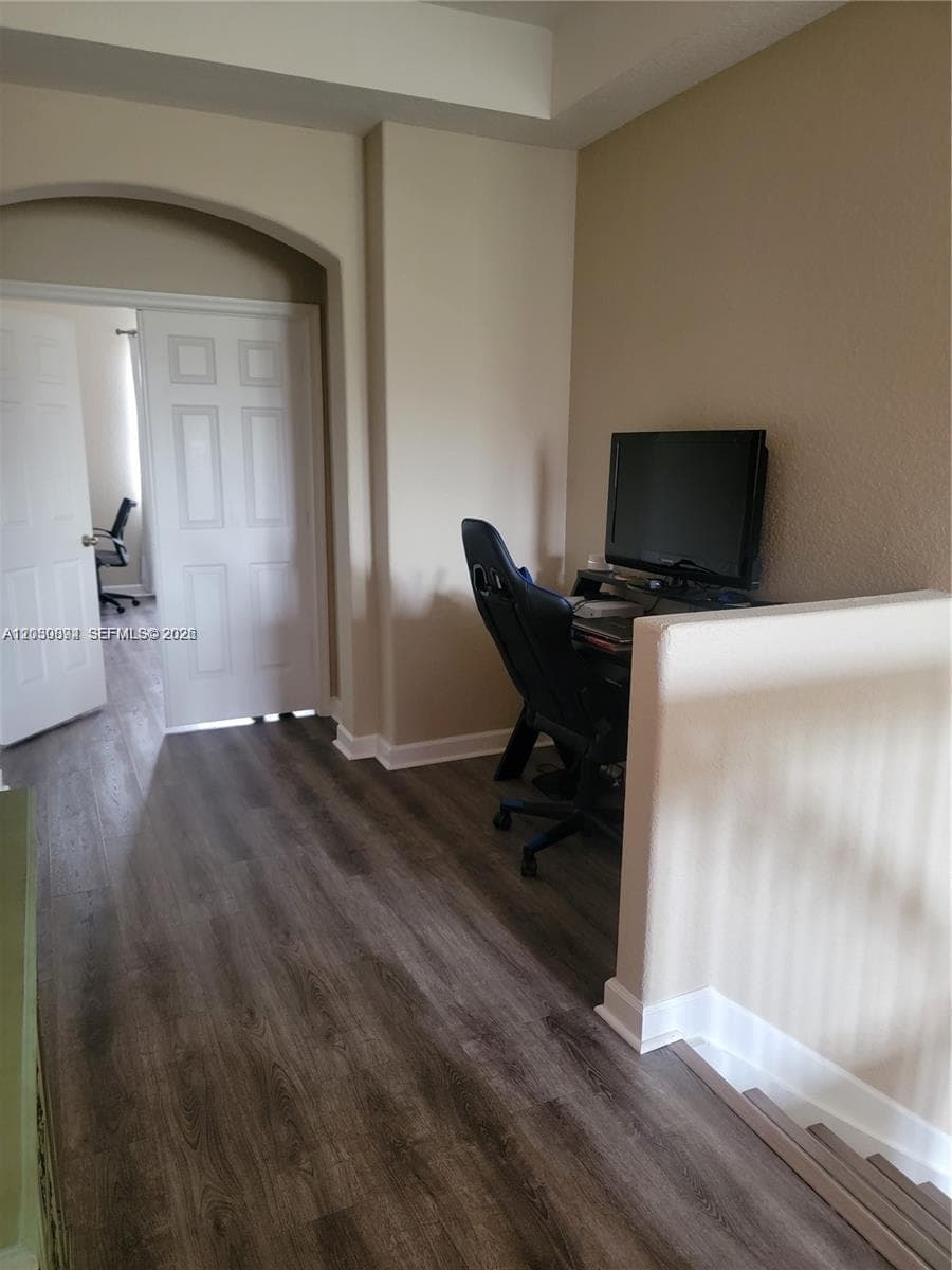 2407 SE 14th St, Homestead, FL 33035 photo 4