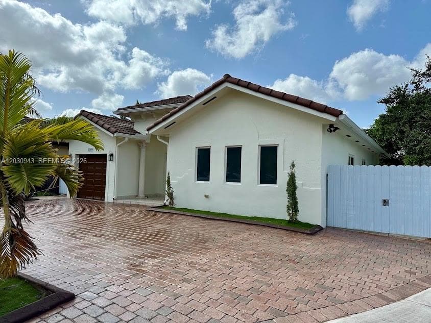 15490 SW 10th St, Miami, FL 33194 photo 3