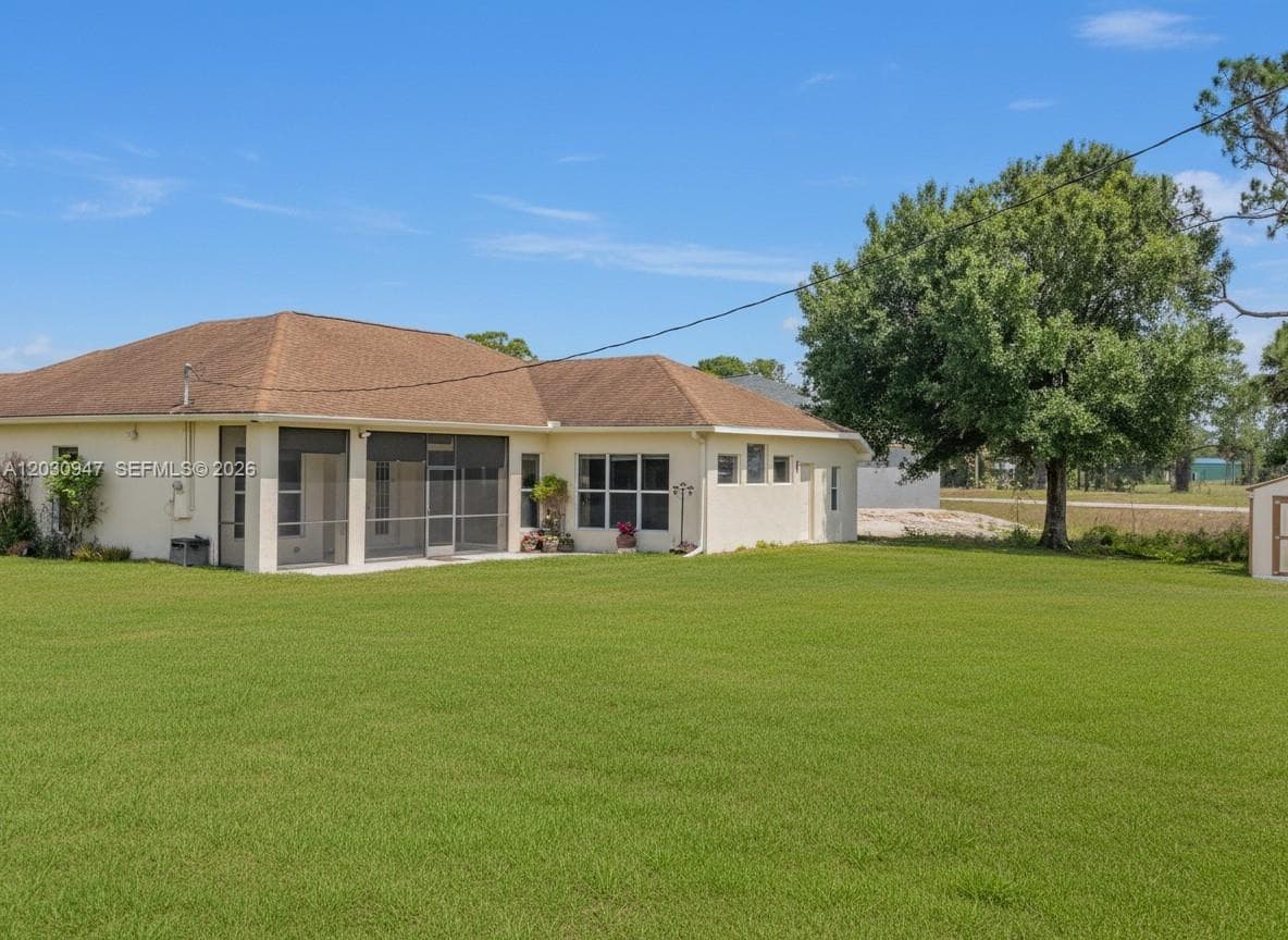 3002 Balsam Court, La Belle, FL 33935 photo 3