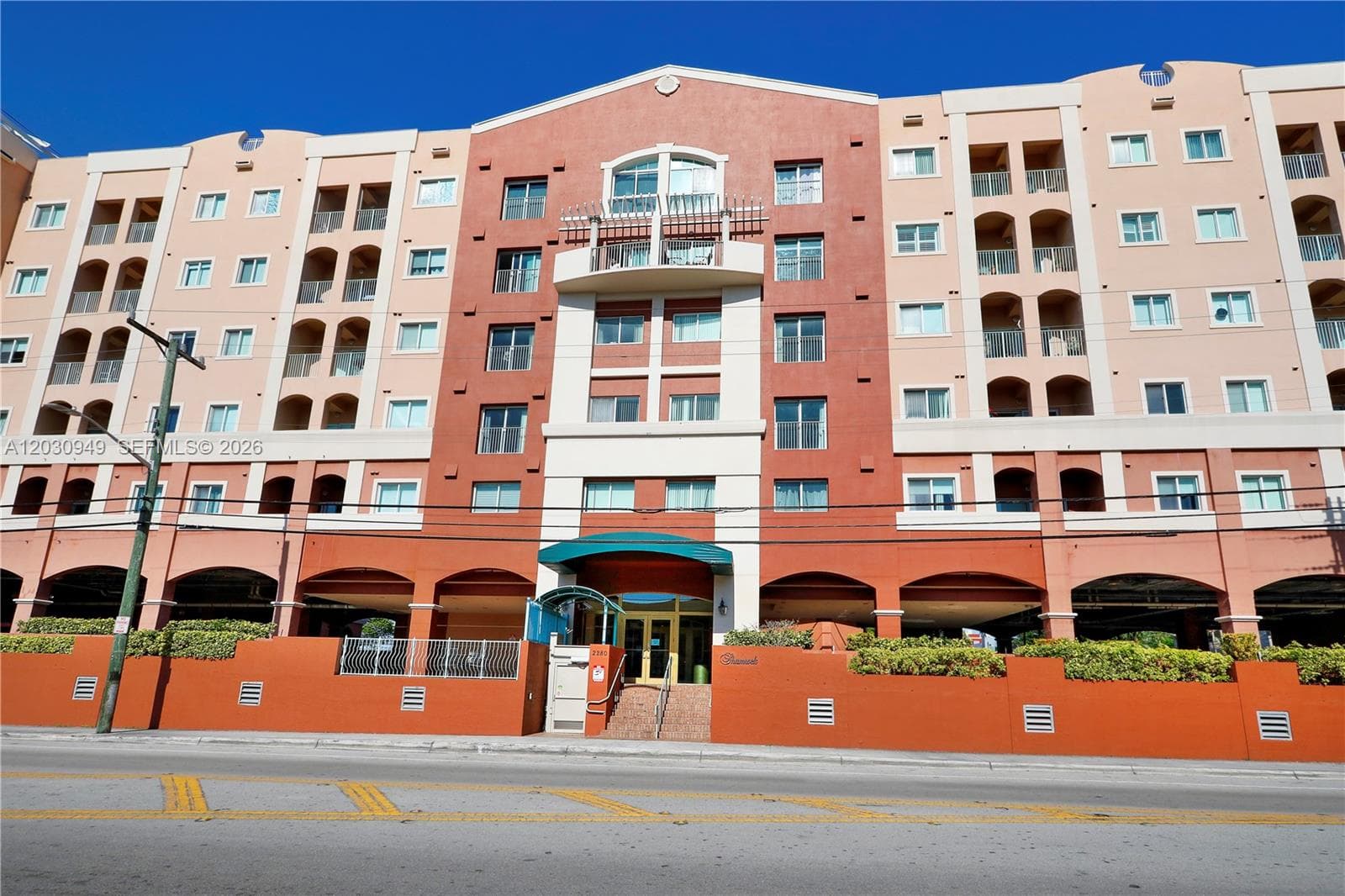 2280 SW 32nd Ave # 605, Miami, FL 33145 photo 2
