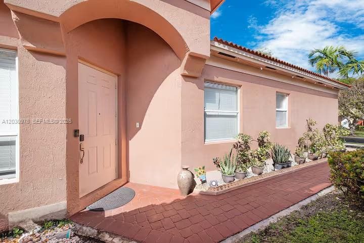 2327 NE 37th Ter, Homestead, FL 33033 photo 4