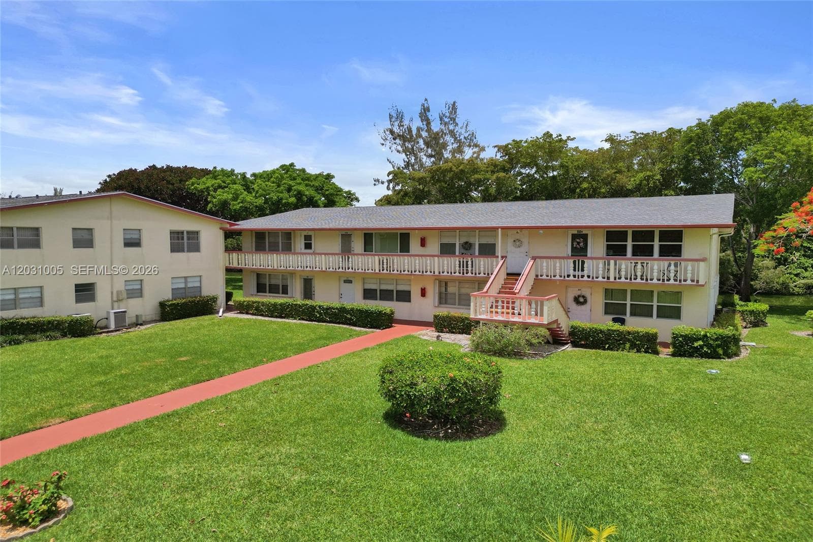 47 Camden # B, West Palm Beach, FL 33417 photo 3