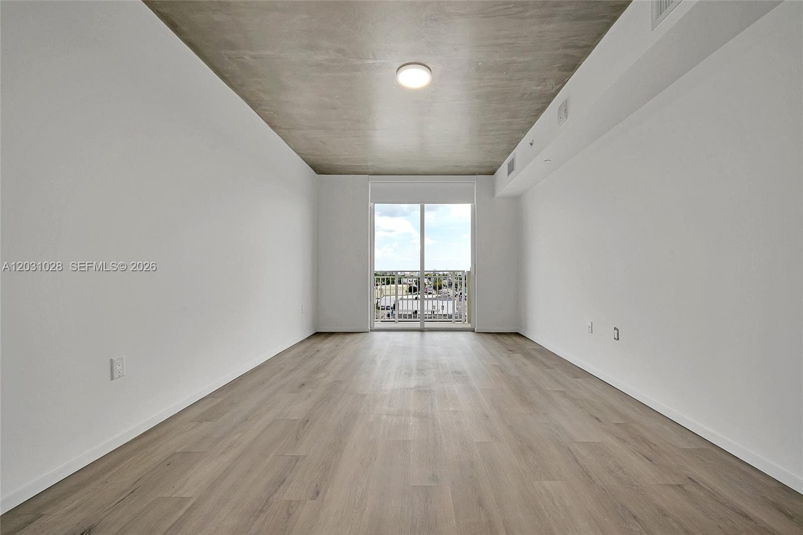 475 NE 125th # 504, North Miami, FL 33161 photo 4