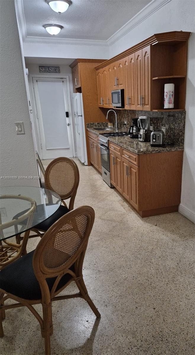 6490 Collins Ave # 3, Miami Beach, FL 33141 photo 4