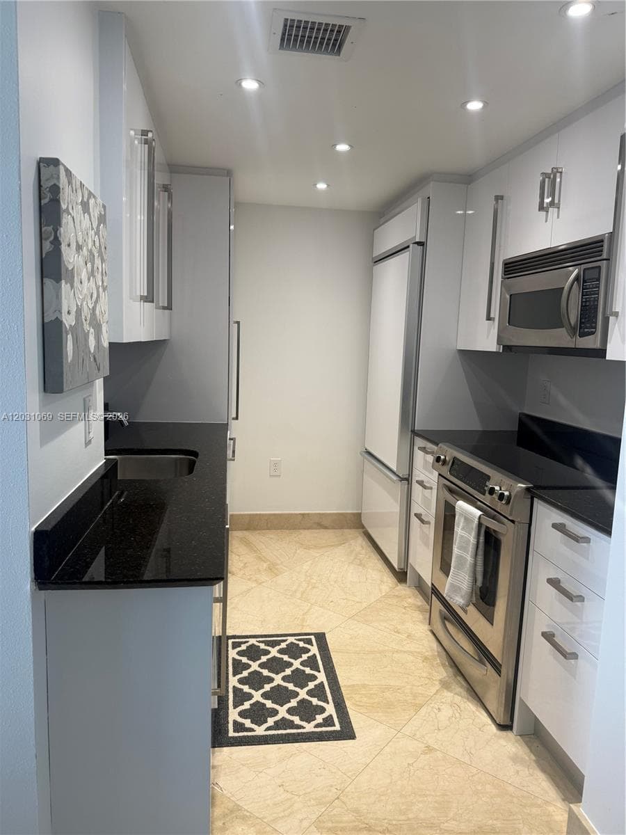 10275 Collins Ave # 1221, Bal Harbour, FL 33154 photo 3