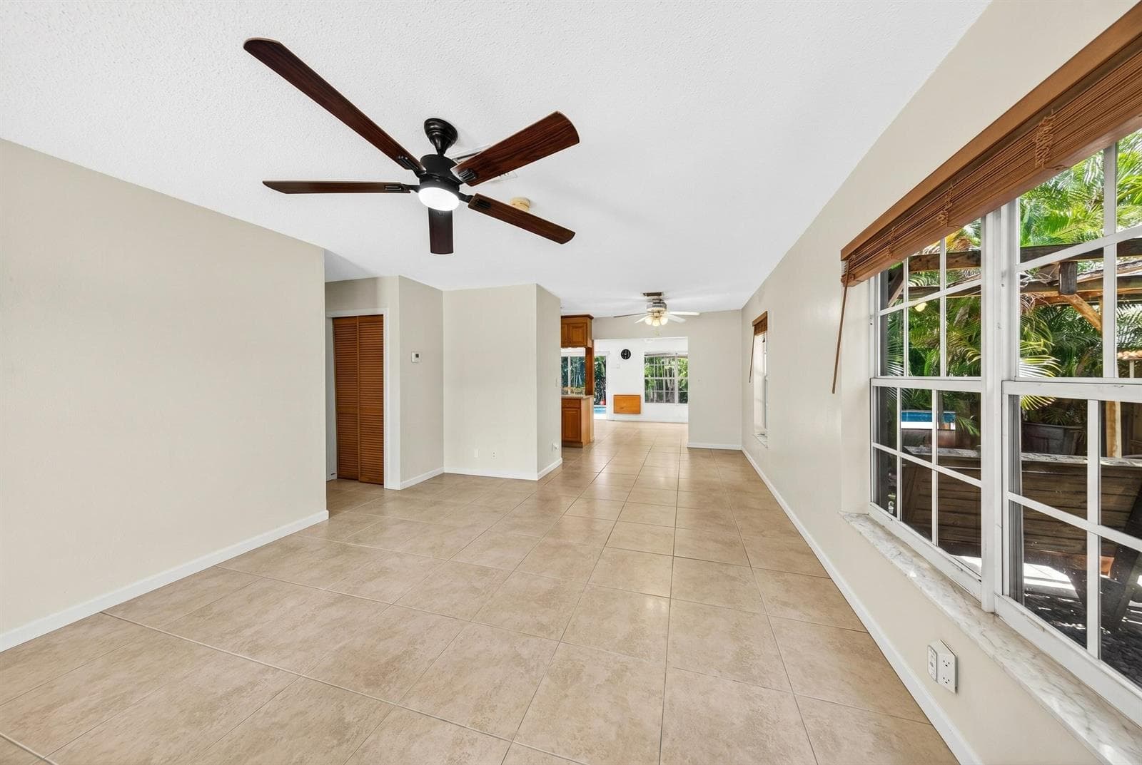 1540 NE 40th Street, Oakland Park, FL 33334 photo 5