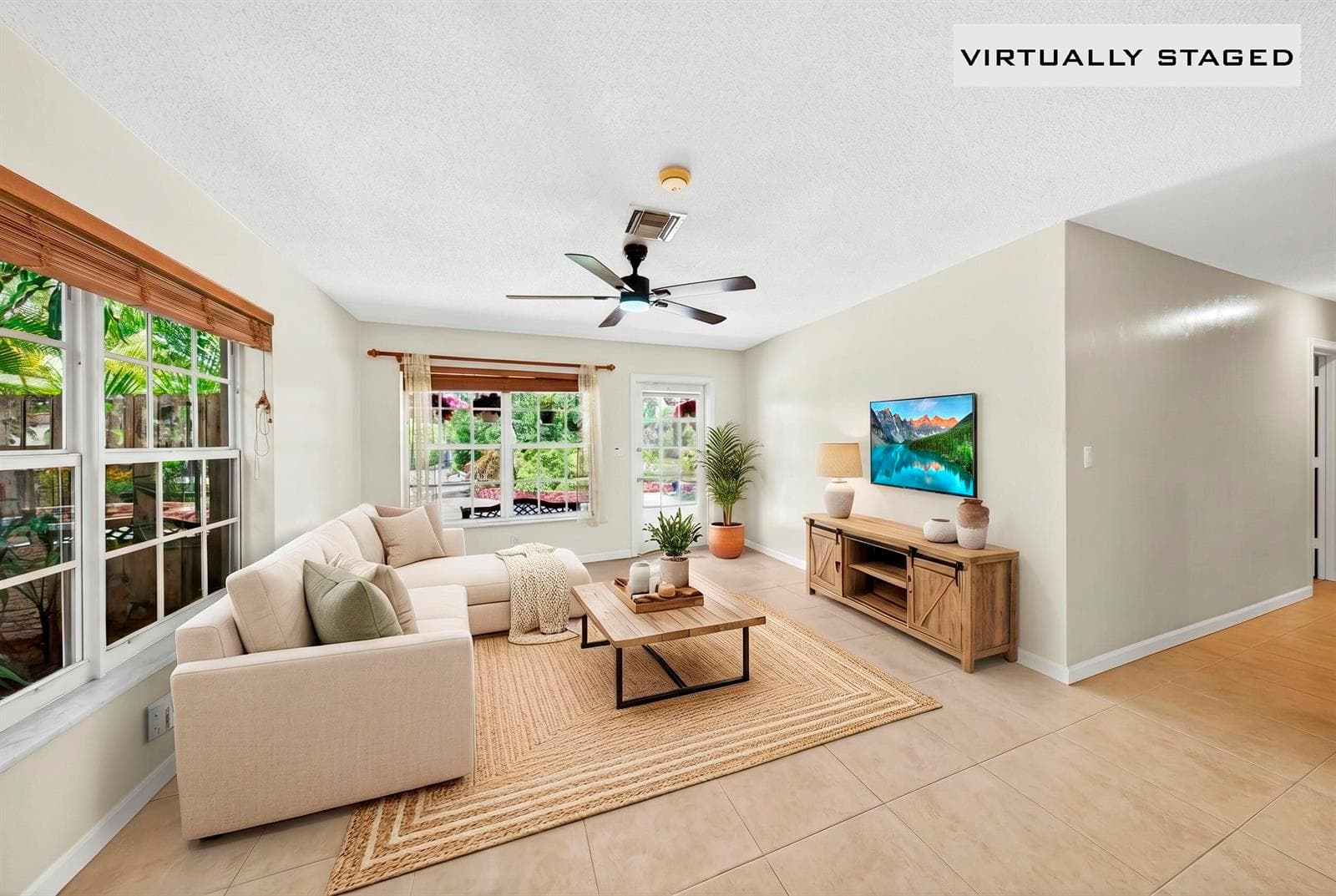 1540 NE 40th Street, Oakland Park, FL 33334 photo 4