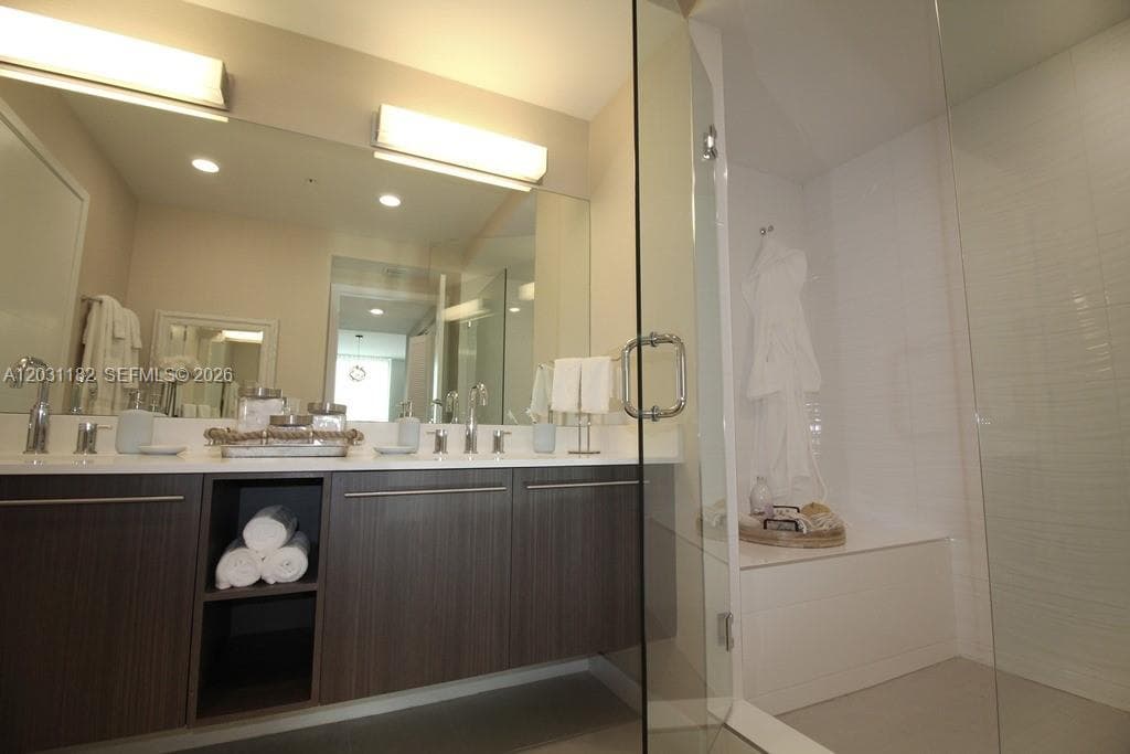 7751 NW 107th Ave # 805, Doral, FL 33178 photo 4