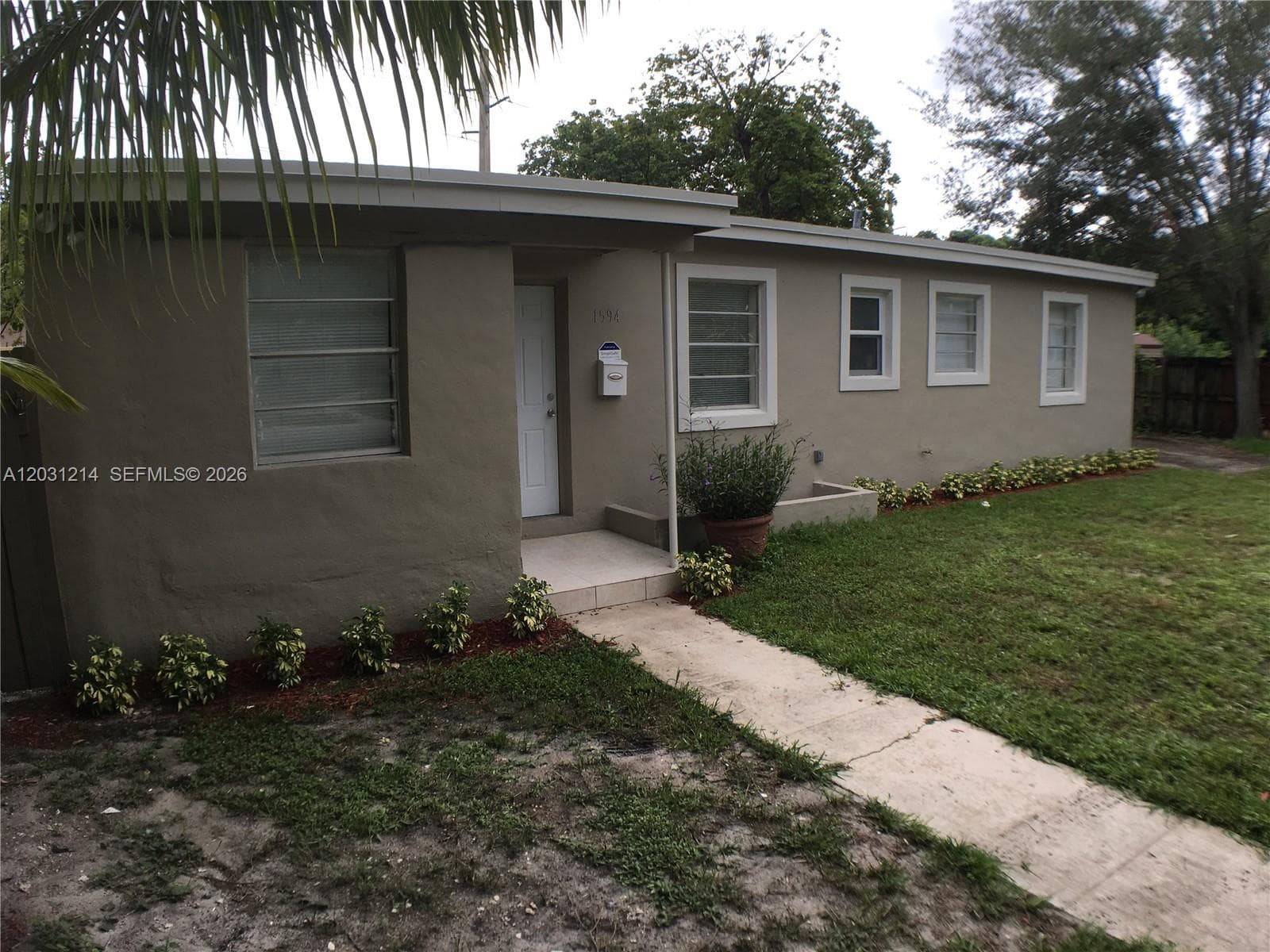 1594 NE 155th Ter, North Miami Beach, FL 33162 photo 2