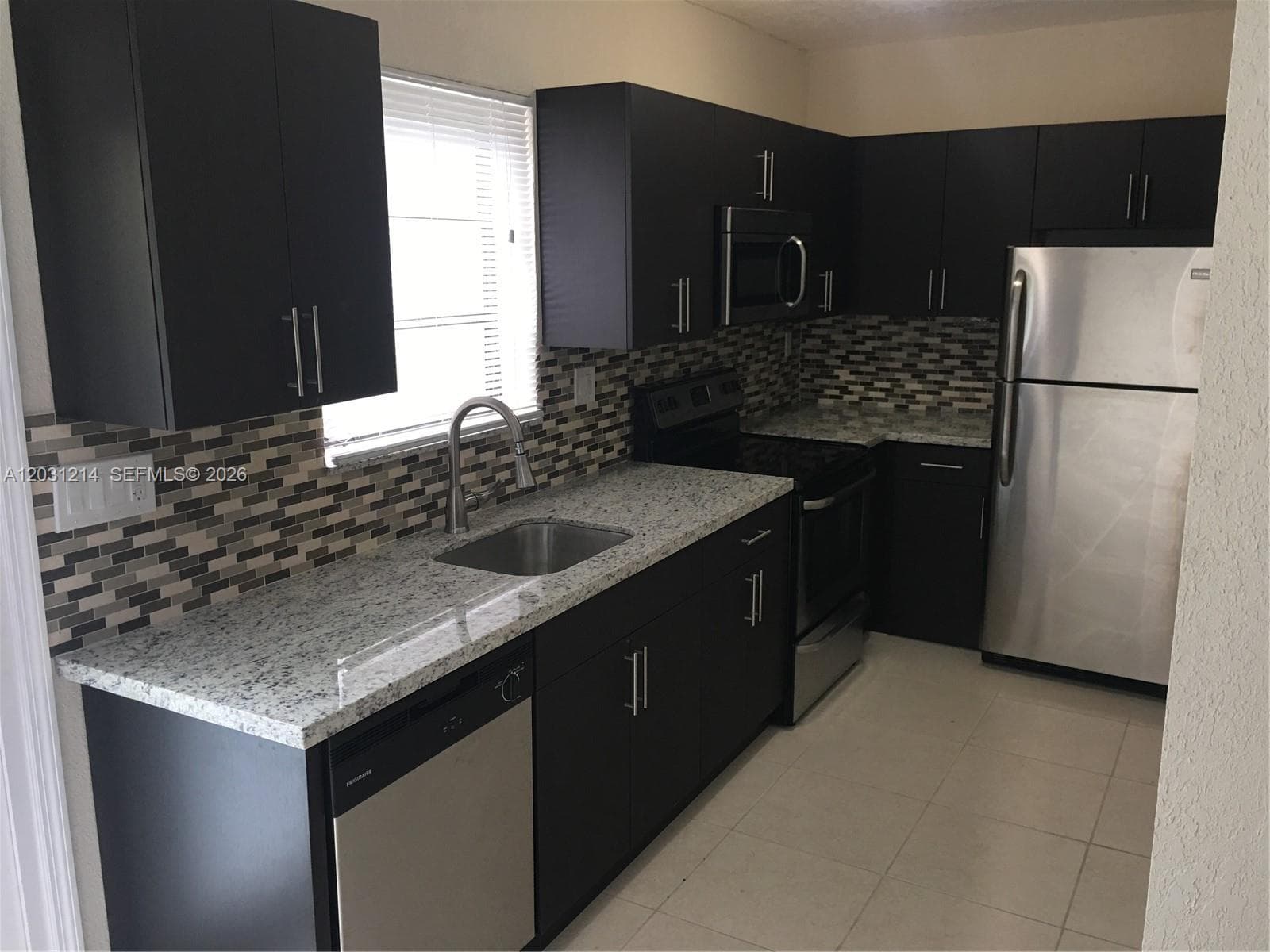 1594 NE 155th Ter, North Miami Beach, FL 33162 photo 4