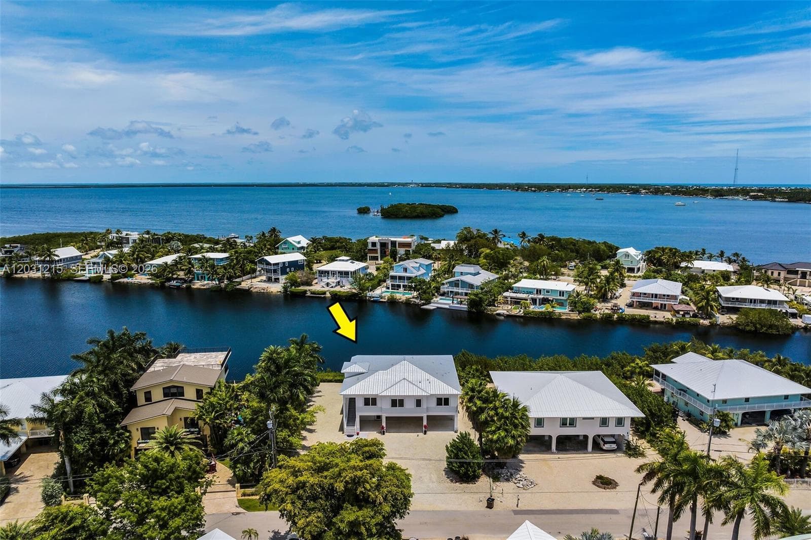 38 N Bounty Ln, Key Largo, FL 33037 photo 2