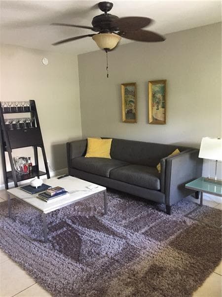 2741 NE 8th Avenue # 14, Wilton Manors, FL 33334 photo 2