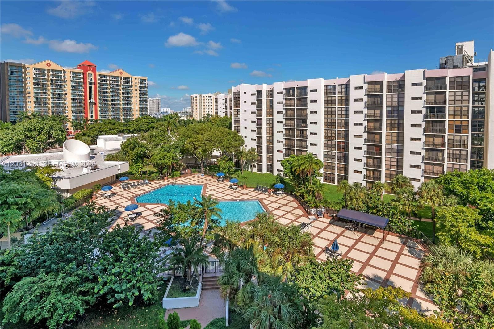 16909 N Bay Rd # 321, Sunny Isles Beach, FL 33160 photo 3