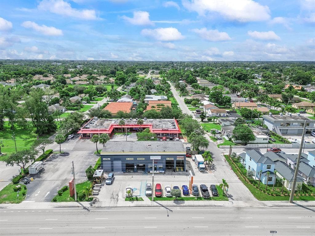 3593 S Military Trail, Lake Worth, FL 33463 photo 2
