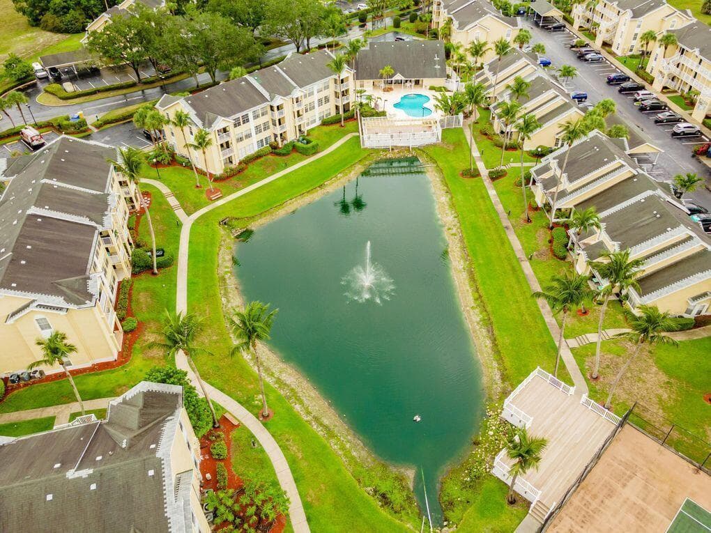 6324 La Costa Drive # C, Boca Raton, FL 33433 photo 2