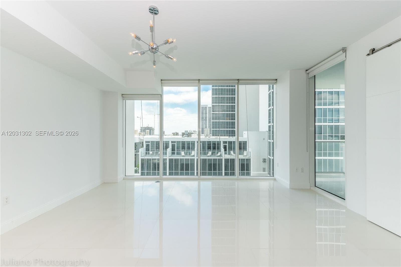 1040 Biscayne Blvd # 1205, Miami, FL 33132 photo 2