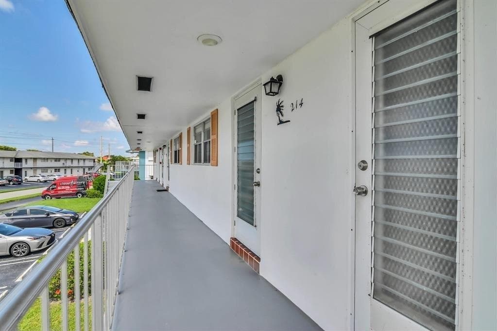 1116 Lake Terrace # 214, Boynton Beach, FL 33426 photo 5