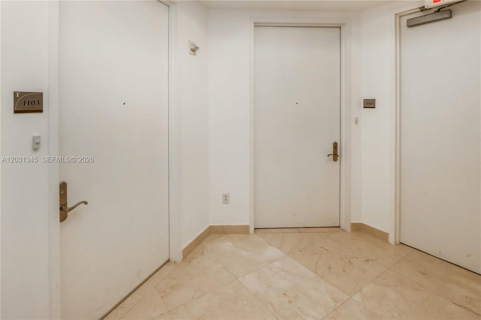 15811 Collins Ave # 1105, Sunny Isles Beach, FL 33160 photo 2