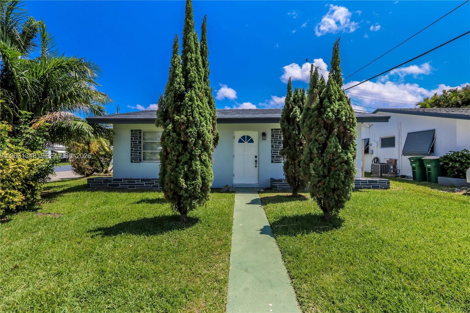 2700 NW 52nd Ct, Tamarac, FL 33309 photo 2