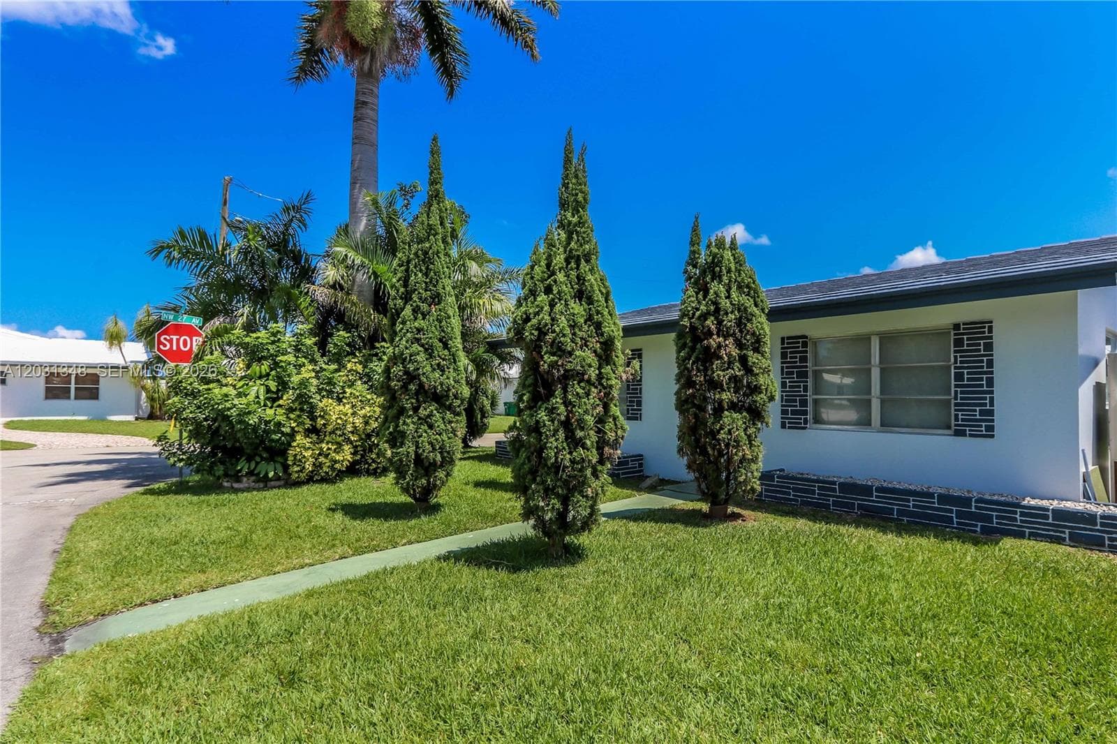 2700 NW 52nd Ct, Tamarac, FL 33309 photo 3