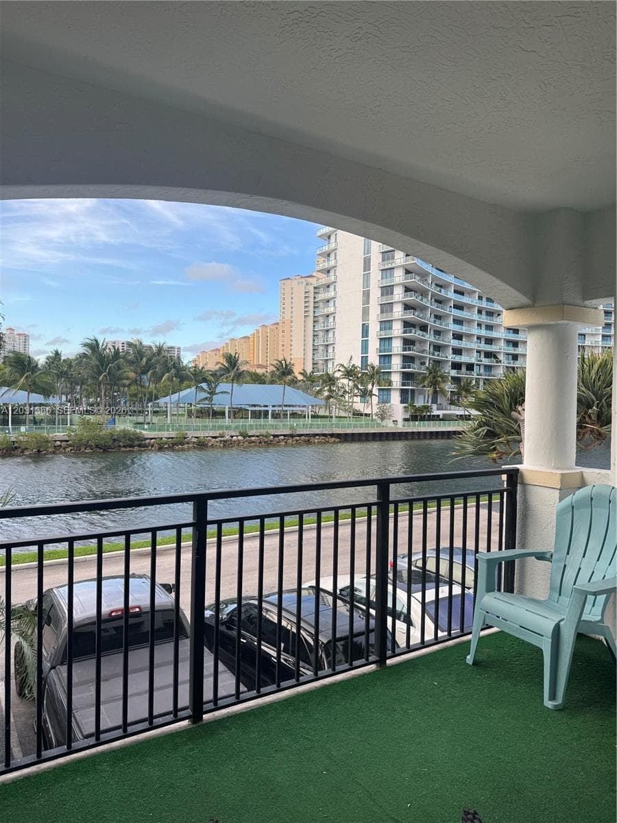 3215 NE 184th St # 14203, Aventura, FL 33160 photo 2