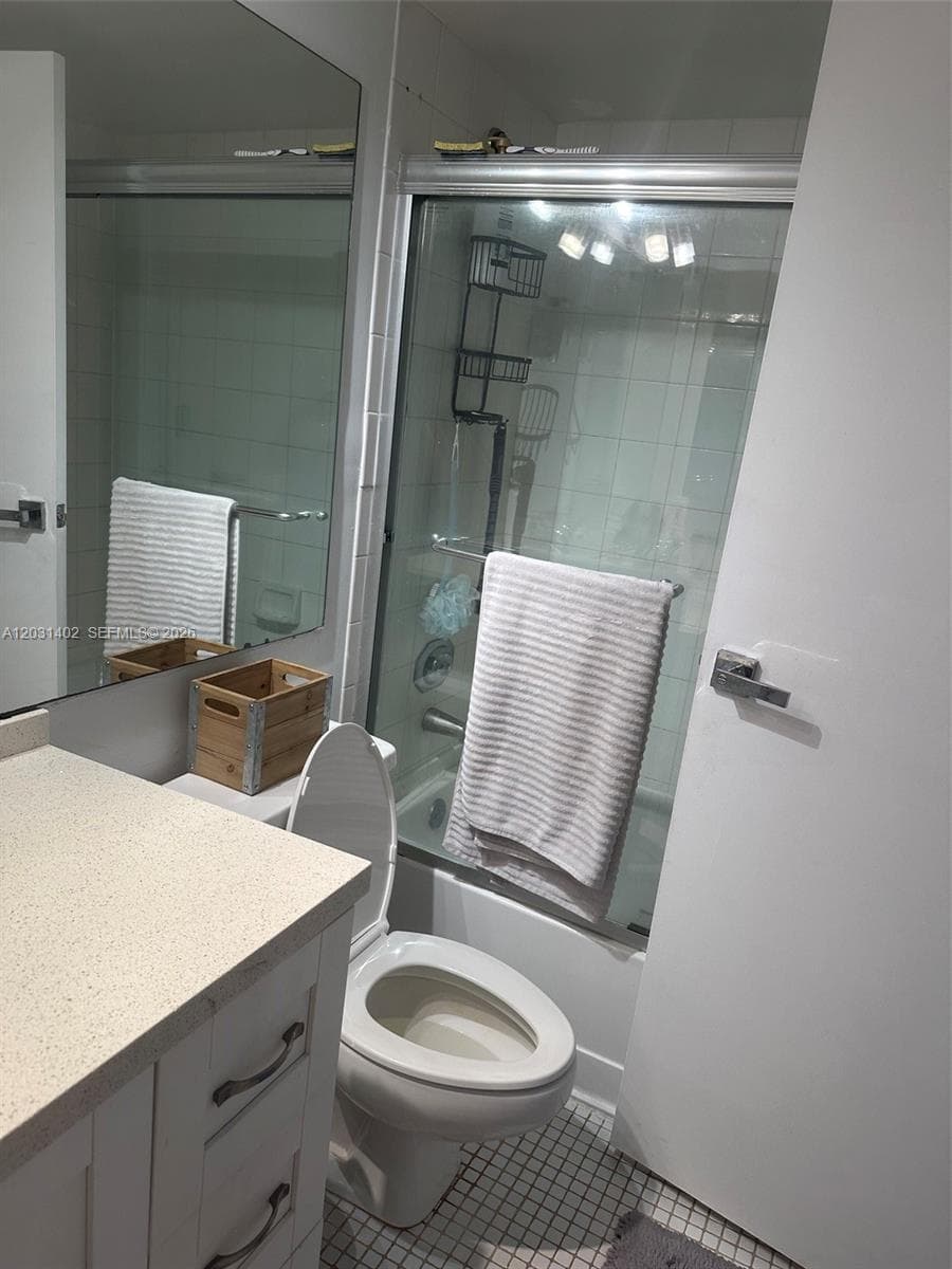 7601 E Treasure Dr # 610, North Bay Village, FL 33141 photo 5